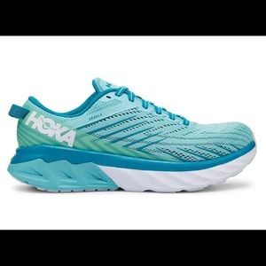 Hoka One One Sneakers (Arahi 4)